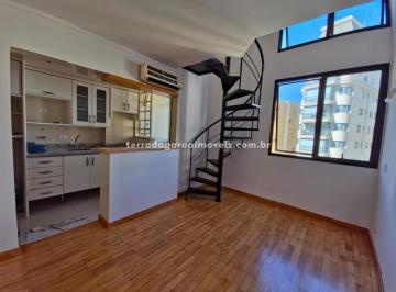 Sala dois ambientes duplex · Apartamento para Locação na Vila Olímpia, São Paulo-SP: 1 Quarto, 1 Suíte, 1 Sala, 1 Banheiro, 1 Vag