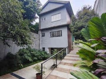 Casa · 304m² · 7 Quartos · 6 Vagas · Sobrado Comercial com estrutura completa e ambientes planejados para locação Vila Prudente, São Paul