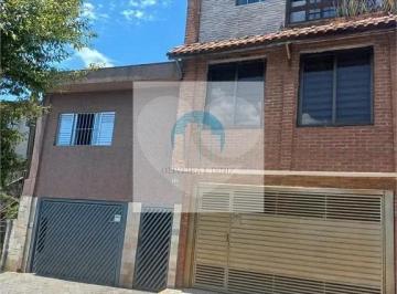 whatsapp-image-2026-07-06-at-13-45-30-251783358157608.jpeg · Prédio gerando renda imediata, no bairro Veloso, Osasco, com 8 kitnets, 250m², 2 vagas