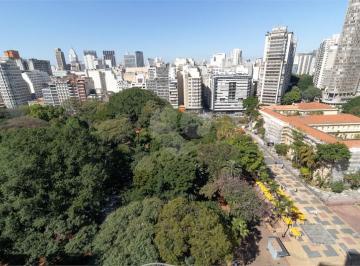 Apartamento de 2 quartos, São Paulo · Apartamento de 68 m² com 2 quartos à venda na República