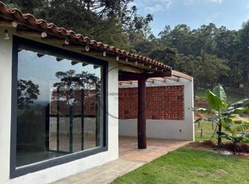Rural · 2000m² · 3 Quartos · 3 Vagas · Chácara Reformada com Vista para a Serra em Piracaia