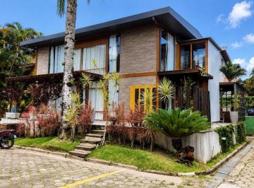 Casa de 4 quartos, São Sebastião · Casa à Venda em Condomínio Fechado na Praia de Maresias