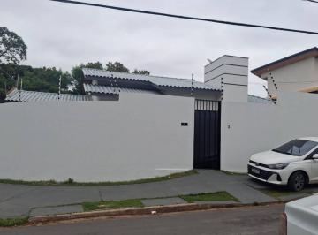 Casa en Aluguel de 3 quartos Jardim Itália · Casa 3 Quartos Jardim Itália