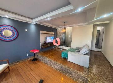 Casa · 220m² · 3 Quartos · 5 Vagas · Sobrado à venda no Bairro Assunção, São Bernardo do Campo – 3 dorms (1 suíte), 5 vagas
