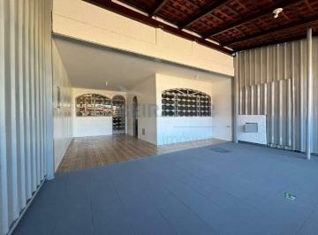 Casa · 200m² · 7 Quartos · 1 Vaga · Casa de 7 quartos para alugar na 3ª Avenida do Núcleo Bandeirante