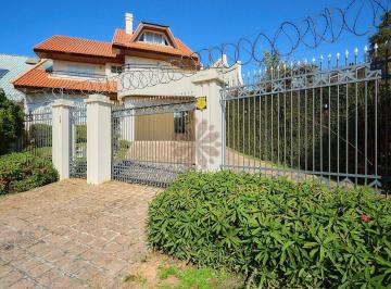 Casa · 330m² · 4 Quartos · 3 Vagas · Casa de Alto Padrão para Aluguel no Barigui