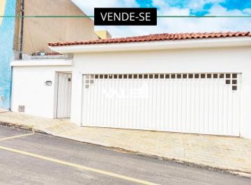 Casa · 180m² · 3 Quartos · 3 Vagas · Casa FRANCA - SP