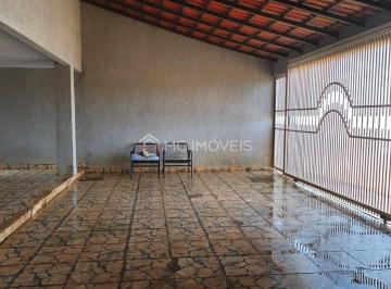 Casa · 300m² · 4 Quartos · 3 Vagas · Casa à Venda na Quadra P Chácara 16 – Setor Coimbra | 4 Quartos | 2 Suítes | Lote de 300 m²