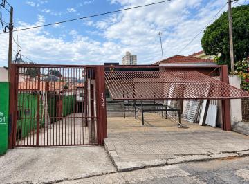 Comercial · 150m² · 2 Vagas · Casa comercial na Rua Donato Longo, 104 • 150 m²