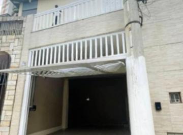 Comercial · 160m² · 1 Vaga · Casa comercial na Rua Guaianaz da Fonseca, 158 • 160 m²