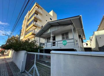 Casa · 110m² · 3 Quartos · 2 Vagas · SOBRADO COM 3 DORMITÓRIOS EM ÓTIMA REGIÃO DE BOMBAS