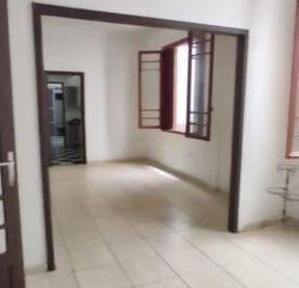 Apartamento · 120m² · 3 Quartos · Apartamento no Centro de 3 dormitórios e dependência PARA ALUGAR