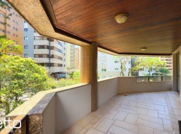 Apartamento · 206m² · 4 Quartos · 5 Vagas · Apartamento semimobiliado com 2 suítes e 4 quartos no cobiçado bairro Bela Vista