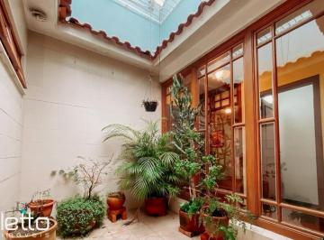 Casa · 295m² · 3 Quartos · 3 Vagas · Casa Premium Chácara das Pedras | Piscina | Lareira | 295m²
