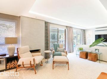 Apartamento · 153m² · 3 Quartos · 3 Vagas · Luxo e Conforto: 3 Suítes, Lareira e Varanda Fechada no Edifício Belle Vue