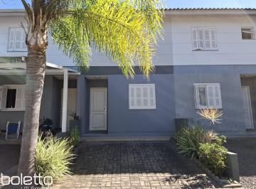 Casa · 79m² · 3 Quartos · 1 Vaga · Sobrado Geminado 3 dormitórios condomínio fechado em Torres RS