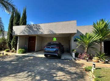 Casa · 339m² · 4 Quartos · 4 Vagas · Casa de Alto Padrão com 4 Suítes à Venda no Condomínio Mirante do Fidalgo - Lago