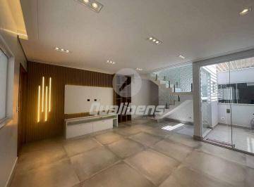 Casa · 250m² · 3 Quartos · 2 Vagas · Casa em Jardim São Francisco