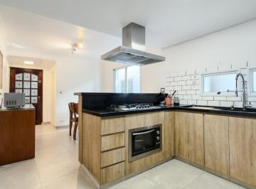27ccbab9-9ae5-4797-8368-db6661f54fc1 · Sobrado para venda em Jaguaré com 3 quartos, sendo 1 suíte, 171m²