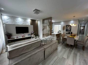 Casa · 90m² · 4 Quartos · 2 Vagas · Casa em Parque Bandeirantes