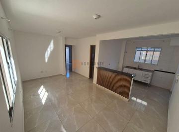 Apartamento · 90m² · 2 Quartos · 2 Vagas · Apartamento térreo com quintal para locação - Res. Mirage