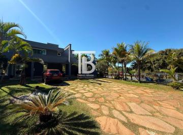 Casa de 4 quartos, Brasília · Park Way - Quadra 5 - lote 2.500m + 3.000m de área verde - 4 suítes - área gourmet - Piscina