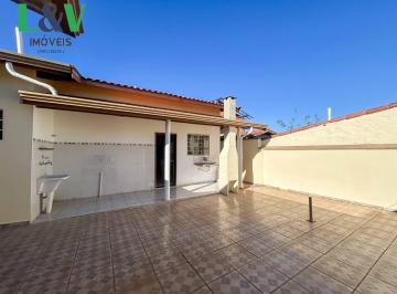 Casa · 110m² · 3 Quartos · 2 Vagas · Linda casa térrea à venda em Valinhos.