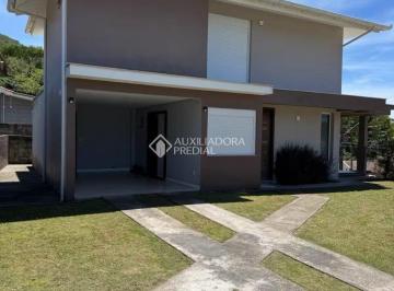 Casa · 176m² · 3 Quartos · Casa com vista para a lagoa à venda na Costa do Macacu - Garopaba/SC