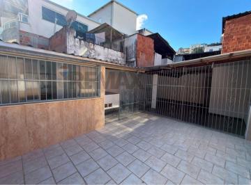Casa · 164m² · 3 Quartos · Casa para alugar – 3 quartos sendo uma suíte + terraço, próximo a praça da estação.