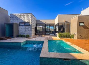 Casa · 554m² · 4 Quartos · 4 Vagas · Encontre Seu Lar Perfeito na Chácara Santa Fé!