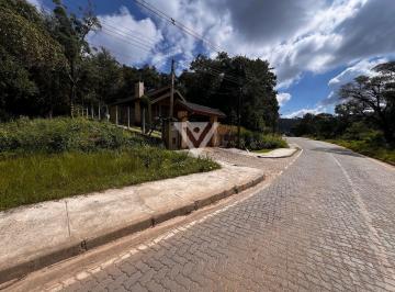 1 · Terreno 660m² em Monte Verde | Rua Asfaltada | 375m do Centro | Ideal para Casa de Campo, Chalés ou 
