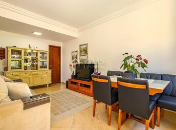 Casa · 140m² · 4 Quartos · 2 Vagas · À Venda Casa com 4 Quartos e 4 Banheiros, no Bairr
