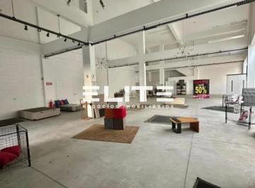 Comercial · 300m² · 4 Vagas · Galpão comercial para locação em Santo André