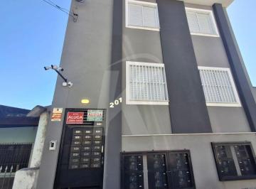 Casa · 42m² · 2 Quartos · Casa em condomínio com 2 quartos, sala conjugada com a cozinha banheiro na Vila Nova Cachoeirinha.