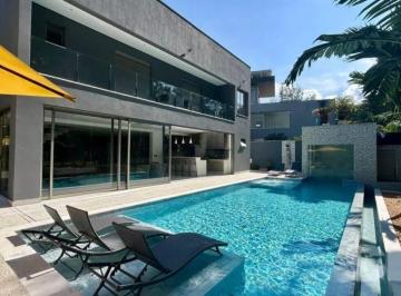 Casa · 676m² · 5 Quartos · Casa à venda - em Riviera