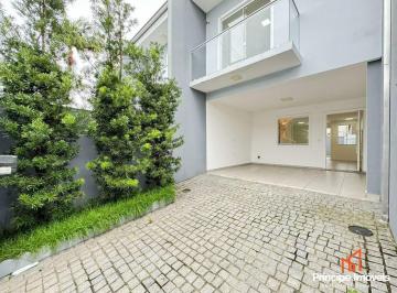Casa · 70m² · 2 Quartos · 2 Vagas · Geminado com 02 dormitórios no Floresta