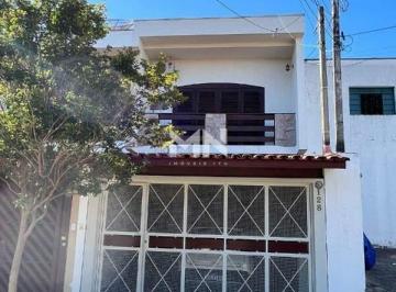Casa · 228m² · 3 Quartos · 2 Vagas · Casa á Venda no Bairro Jardim Rosinha em Itu/SP.