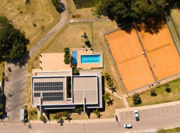 Casa · 230m² · 3 Quartos · 2 Vagas · Casa para alugar no Condomínio Portal dos Bandeirantes - Salto/SP