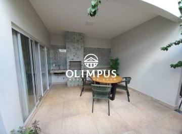 Casa · 210m² · 3 Quartos · 2 Vagas · Casa térrea no condomínio Park Sul no bairro Shopping Park medindo aprox. 210m²