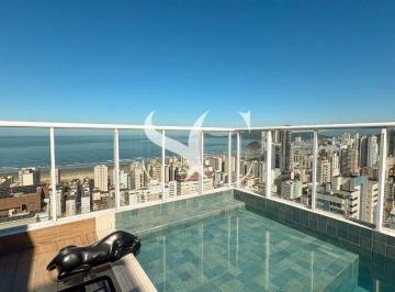 Apartamento · 419m² · 5 Quartos · 7 Vagas · Vende-se cobertura triplex com elevador interno , 05 suítes no bairro de Gonzaga em Santos.