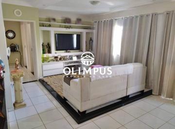 Casa · 206m² · 4 Quartos · 2 Vagas · Belo sobrado em uma excelente localização no bairro Nova Uberlândia.