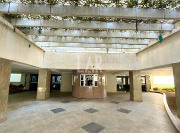 Apartamento · 200m² · 4 Quartos · 2 Vagas · Apartamento de 200 m², 4 quartos, 2 suítes, e 2 vagas - Santa Lúcia