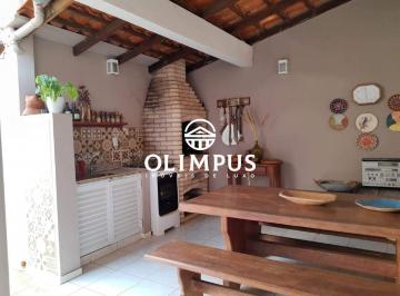 Casa · 350m² · 4 Quartos · 4 Vagas · Excelente sobrado na Zona Sul.
