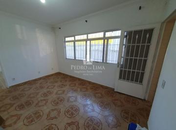 Casa · 171m² · 3 Quartos · 2 Vagas · Casa térrea na Água Rasa, 170m², 3 quartos, 2 banheiros e 2 vagas.