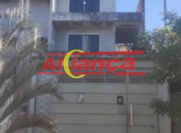 Casa · 240m² · 4 Quartos · 5 Vagas · Casa 240 m² no Jardim Adriana | Espaço gourmet e garagem para vários veículos