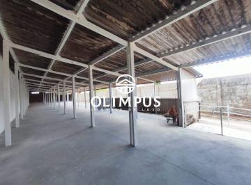 Comercial · 550m² · 3 Vagas · Excelente imóvel comercial de 550m² no Santa Mônica.