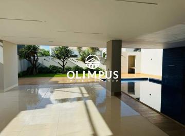 Casa · 650m² · 5 Quartos · 4 Vagas · Belíssima casa estilo sobrado disponível para venda no condomínio Vila dos Ipês - Uberlândia-MG