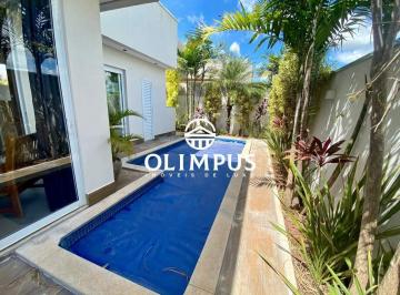 Casa · 230m² · 3 Quartos · 4 Vagas · Linda casa térrea mobiliada com área construída de aproximadamente 230m²