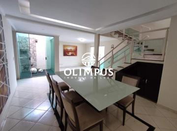 Casa · 272m² · 3 Quartos · 2 Vagas · Excelente casa no bairro Nova Uberlândia