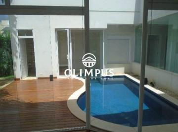 Casa · 300m² · 3 Quartos · 4 Vagas · Casa de 300m² no Condomínio Jardins Roma - Bairro Nova Uberlândia, para alugar.